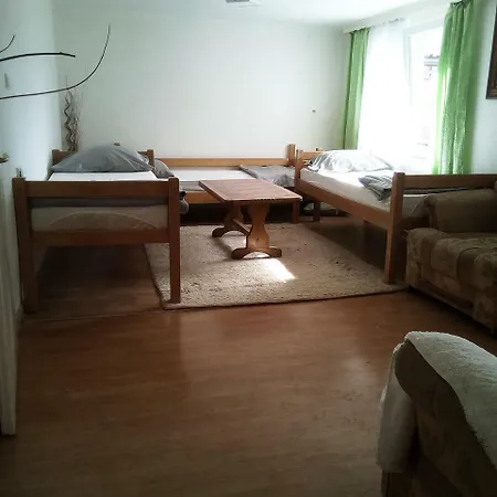 Aparthotel Husage Cisica19 *